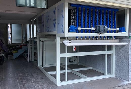 針對(duì)節(jié)能快速制冰機(jī),其水循環(huán)系統(tǒng)設(shè)計(jì)注重減少能耗和加快制冰速度 針對(duì)節(jié)能快速制冰機(jī),其水循環(huán)系統(tǒng)設(shè)計(jì)注重減少能耗和加快制冰速度